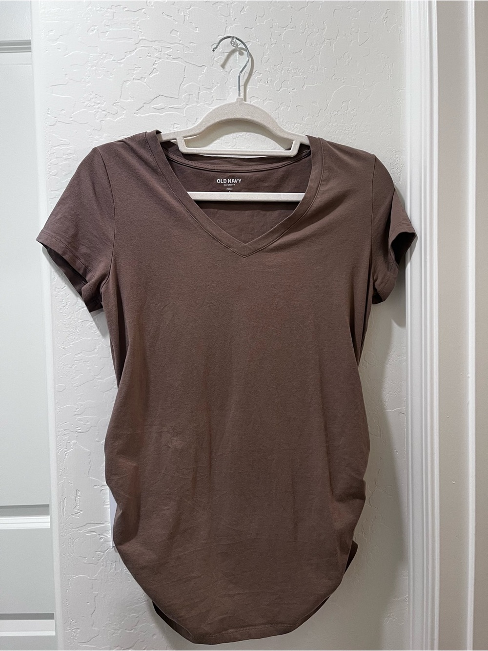 Mixed Neutral Maternity Summer Wardrobe Pieces -Stripes, Olive & Linen - Picture 5 of 16